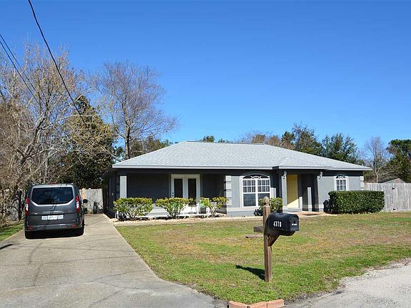 3rd image of 4370 Marilyn Ct