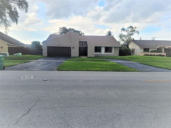2nd image of 8221 NW 50th St #8221