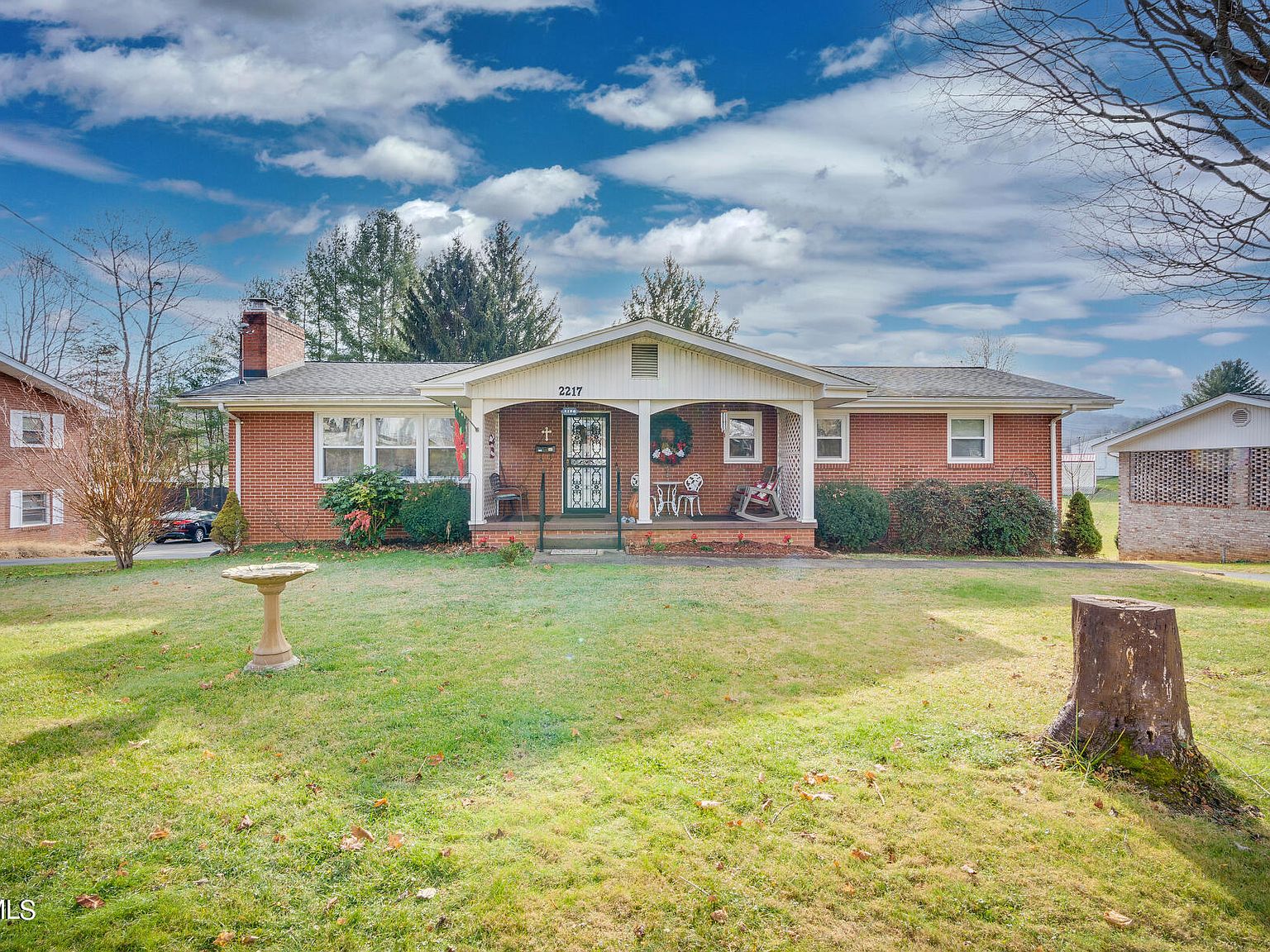 2217 N Greenwood Dr, Johnson City, TN 37604 Zillow