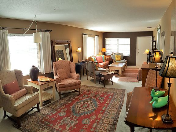 4th image of 3745 Almeria Ave APT 8-S