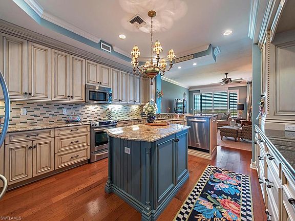 4th image of 4811 Island Pond Ct Unit 1003