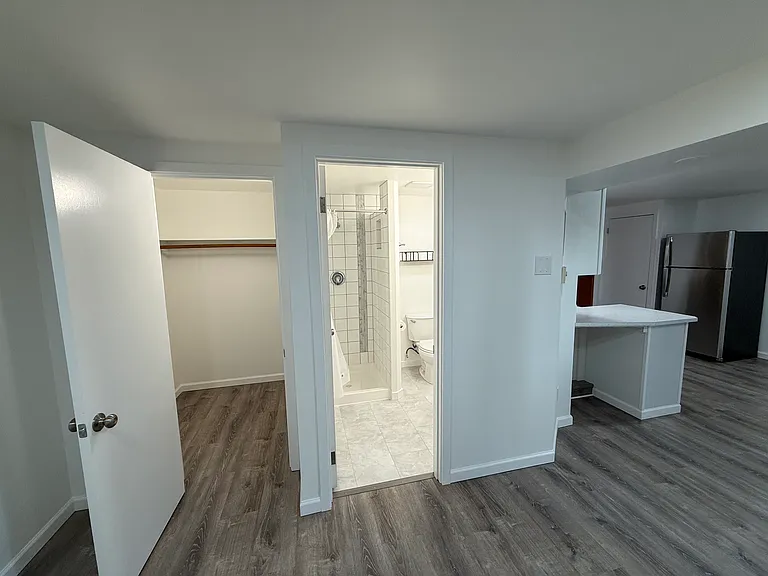 4207 Phinney Ave N #B — Photo 9