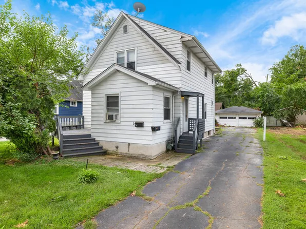 36 N Glenwood Ave, Glenwood, IL 60425