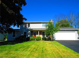 43 Red Rock Cir, Rochester, NY 14626