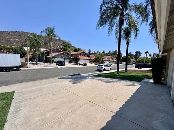 5th image of 24453 Jacarte Dr