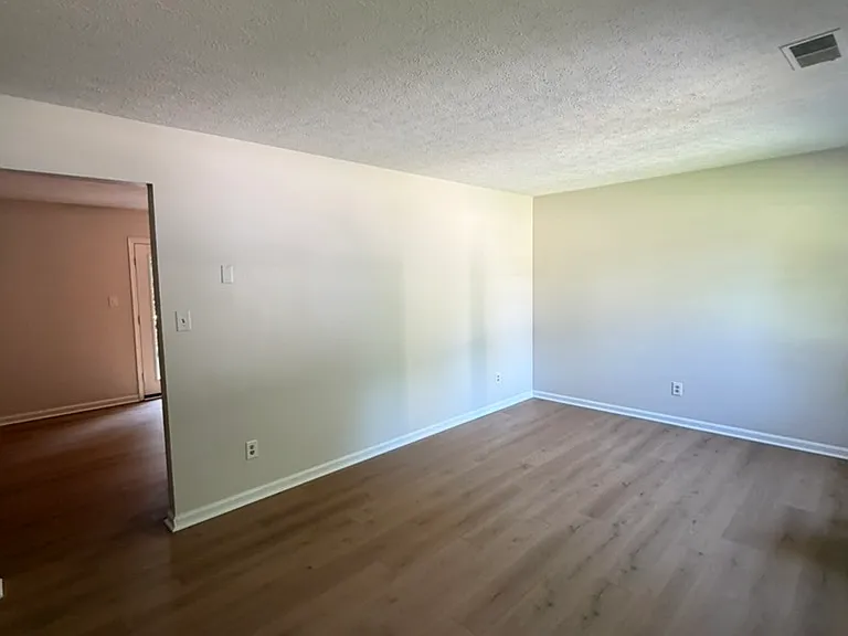 166 Kimberly Ct — Photo 7