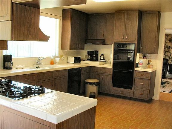 2nd image of 4512 El Abaca Pl