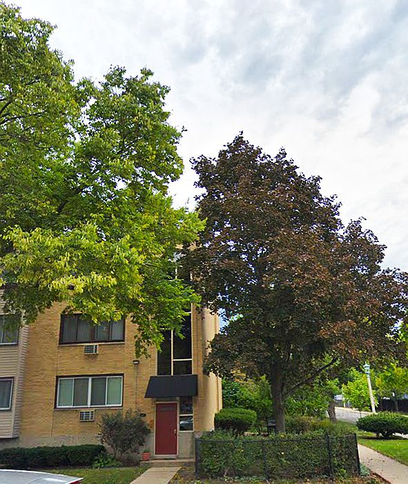1st image of 640 Lake St APT 2E