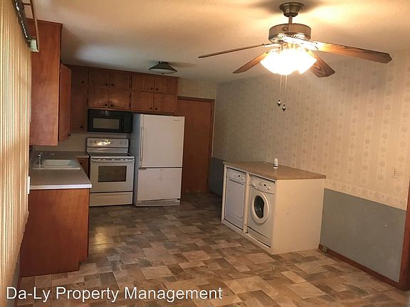 3rd image of 3106 W 13th St