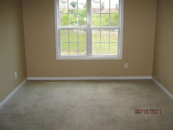 5th image of 2747 Buena Vista Cir