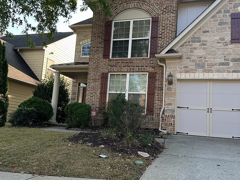 4635 Granby Cir — Photo 4