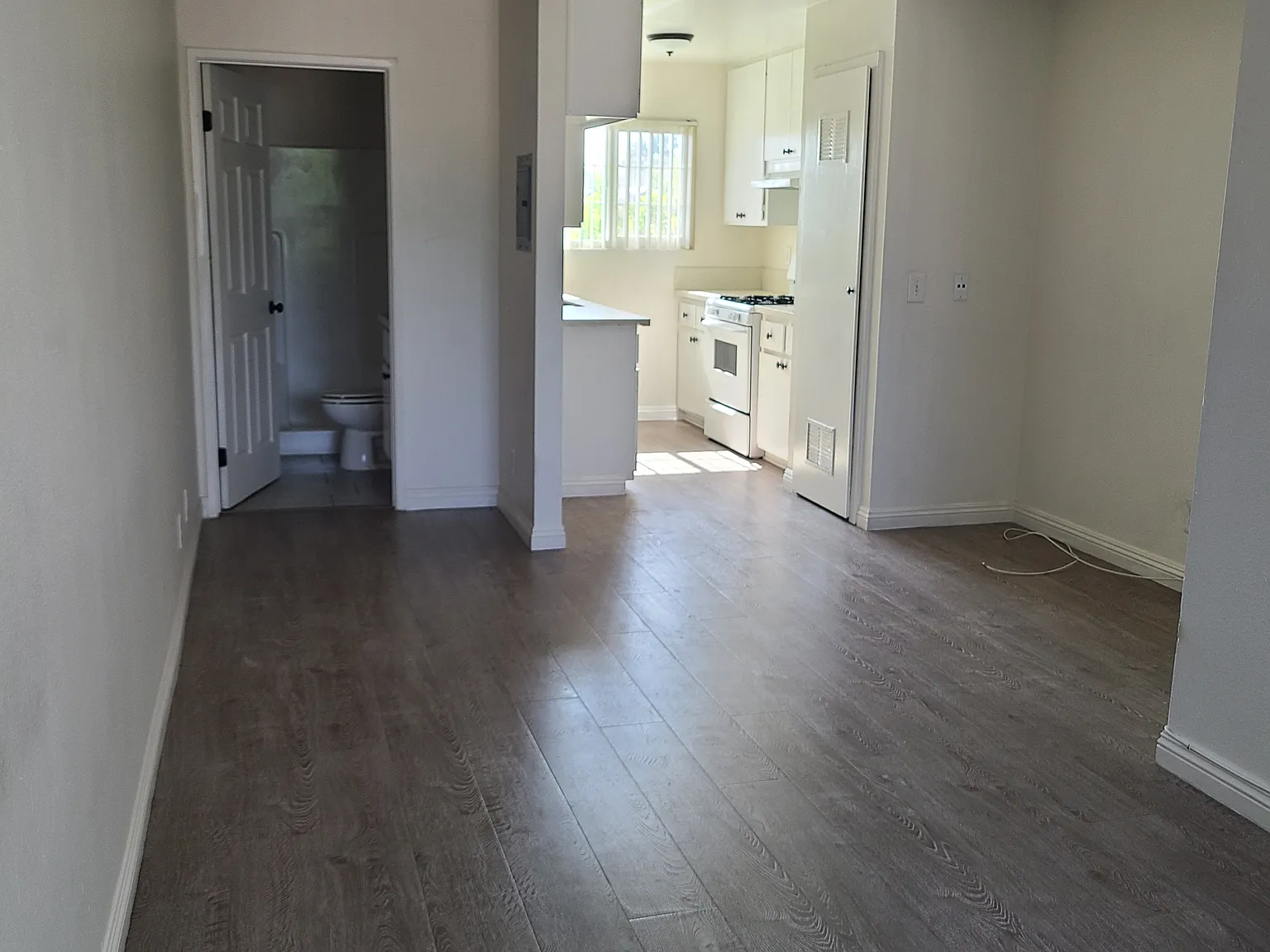 Studio, 340 sqft, $1,500 — Photo 1
