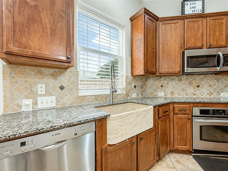 1332 Dorothy St — Photo 13