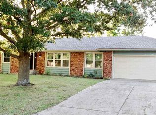 3823 SE Fair Meadows Pl, Topeka, KS 66605