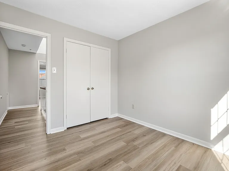 7800 Greenbrook Dr — Photo 16