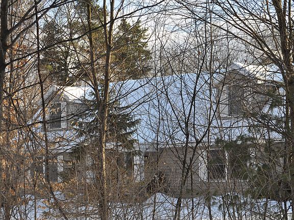 2nd image of 6815 Wildwood Creek Dr NE