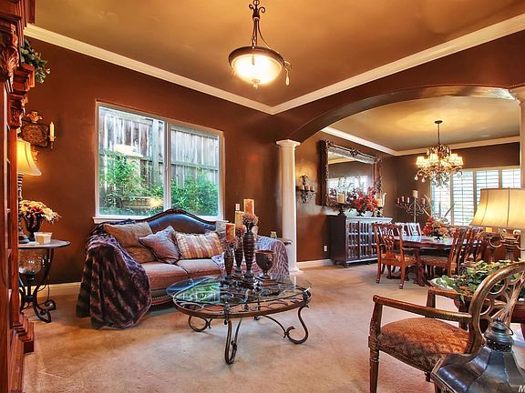 4th image of 140 Chimney Bluff Ct