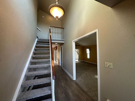 2nd image of 1005 Westmont Ct