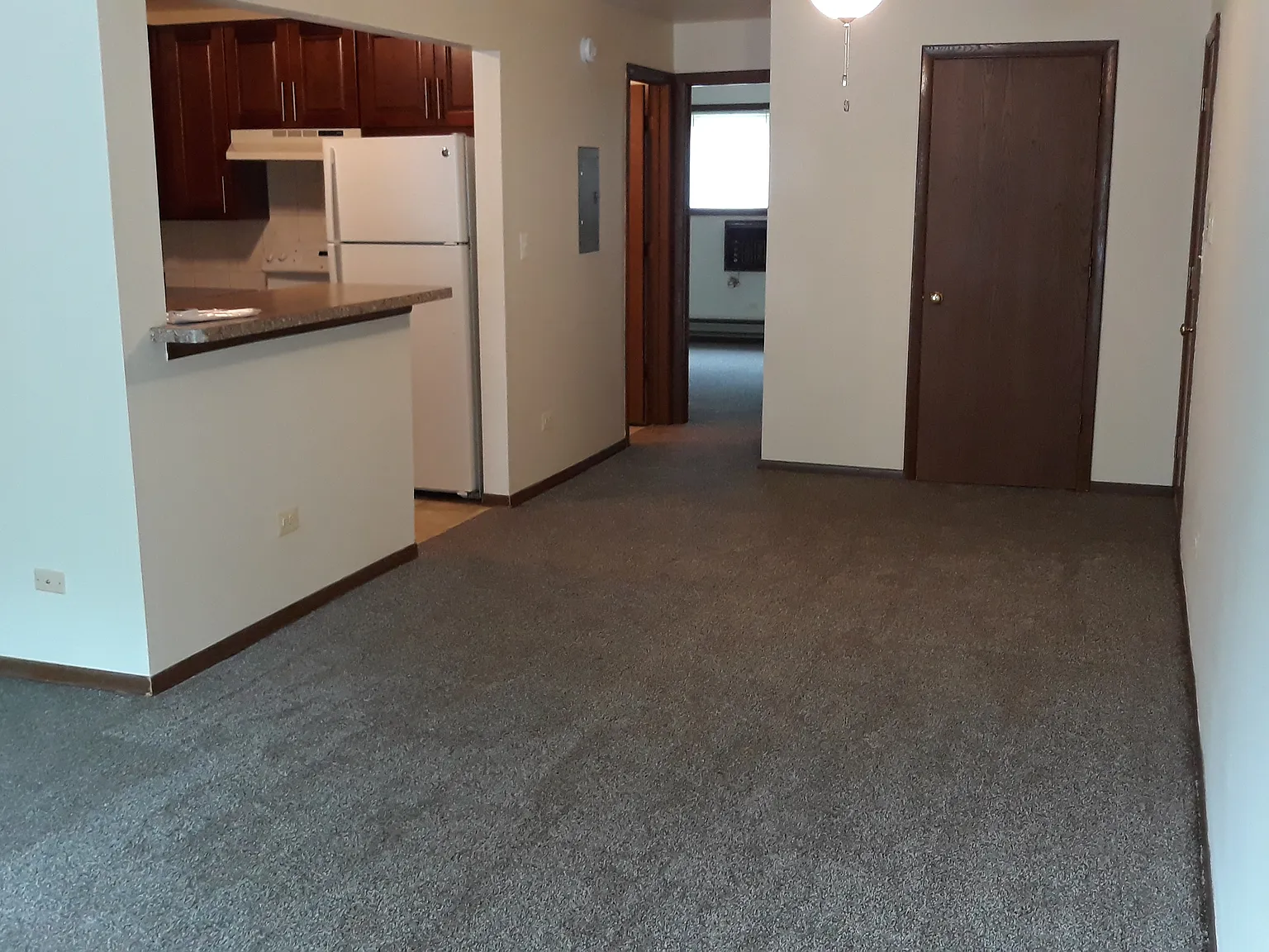 1824 N Goodwin Dr — Photo 3