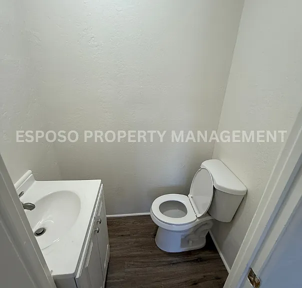 1721 N Van Ness Ave #202 — Photo 14