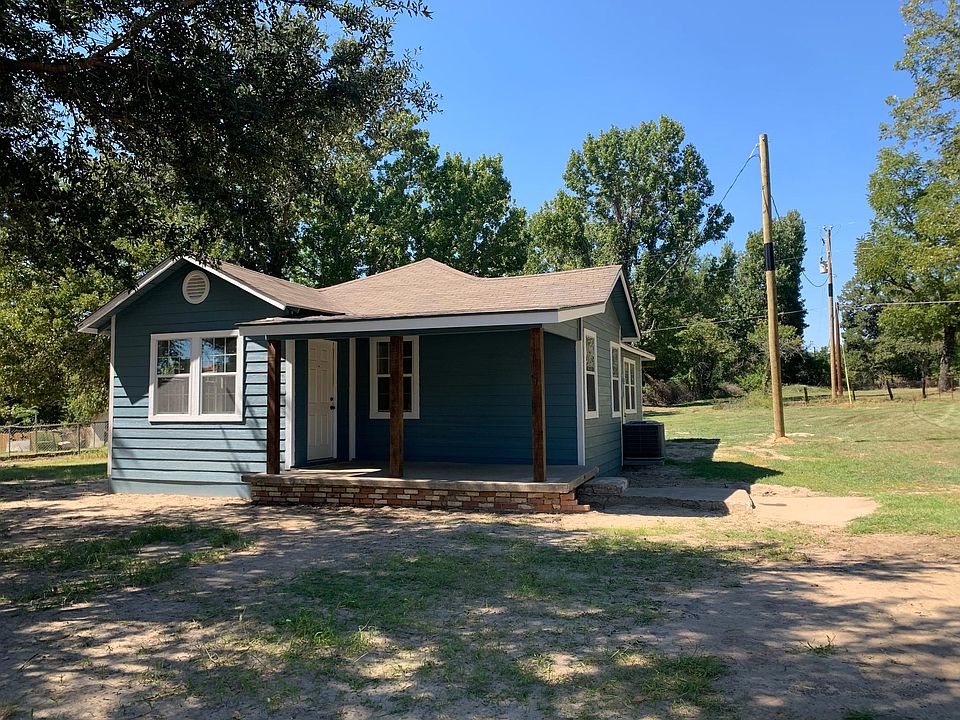 1st image of 221 Skinner Ln