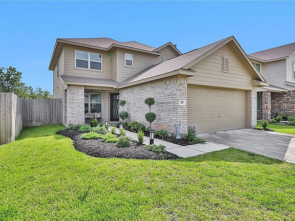 3rd image of 317 Riverwood Village Ln