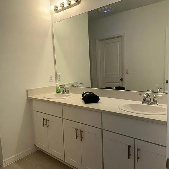 3921 Southern Vista Loop St — Photo 11