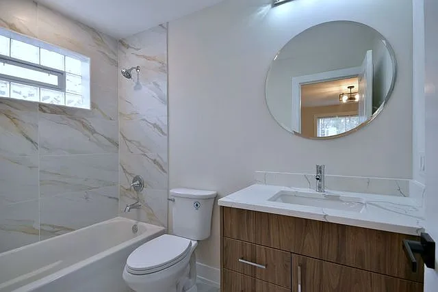 929 Washington St #304 — Photo 7