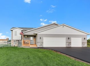 48076 Autumn Ct, Stanchfield, MN 55080