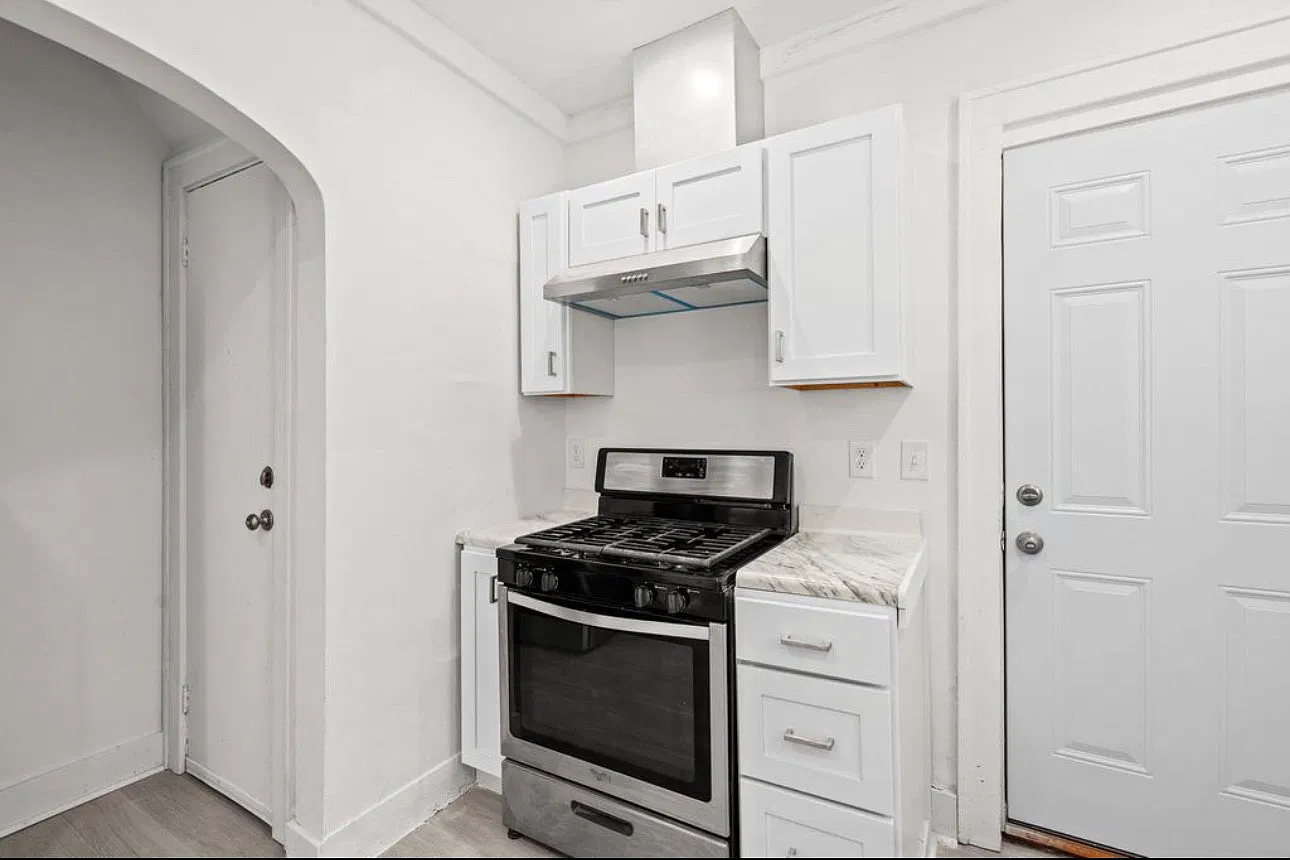 2 bed, $1,800 — Photo 2