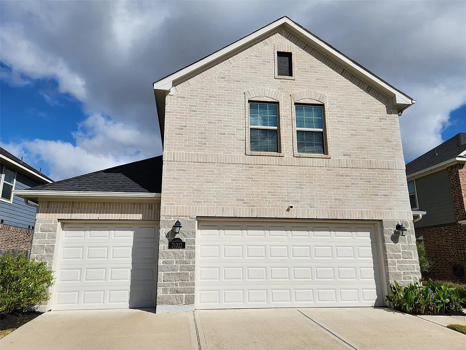 31322 Whitfield Ct