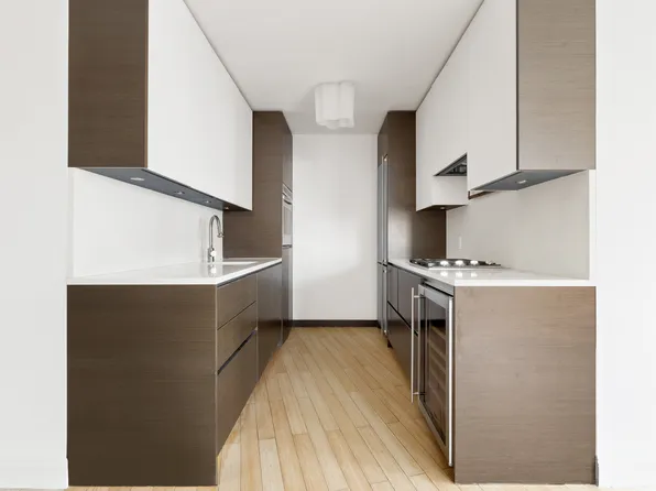 140 Charles Street 7A image 2 of 8