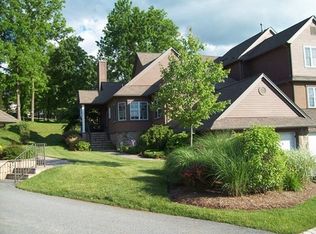 8 Havenhill Rd, Hamburg, NJ 07419