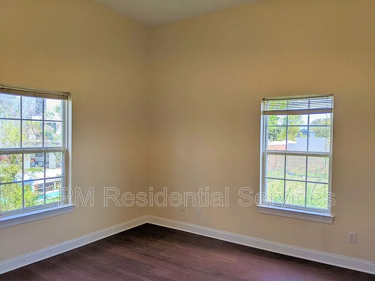 307 Harnett St #C — Photo 8