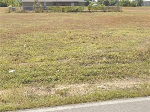 1002 Kismet Pkwy E, Cape Coral, FL 33909