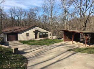 34 Luther Ln, Hannibal, MO 63401