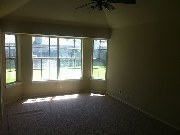 Master with vaulted ceiling