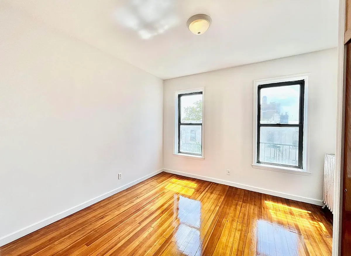 Photo 2 of 6 - 422 61st St #G - Brooklyn, NY Building Photo - 422 61st St #G