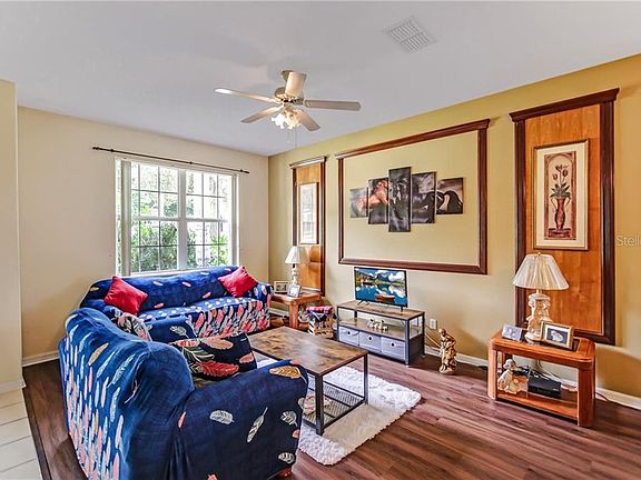 3rd image of 1304 Windy Bluff Dr