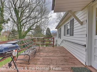 1114 Johnson Ave, Johnson City, TN 37604