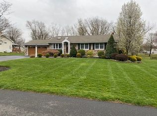 157 Acorn Dr, Warminster, PA 18974