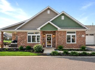 423 Stearn Dr #423, Genoa, IL 60135