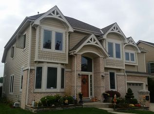 3833 S Cherokee Way, Milwaukee, WI 53221