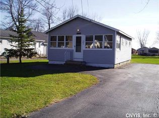 483 S Market St, Cape Vincent, NY 13618
