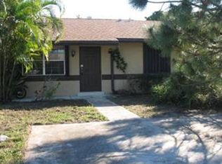 4656 Arthur St, Palm Beach Gardens, FL 33418