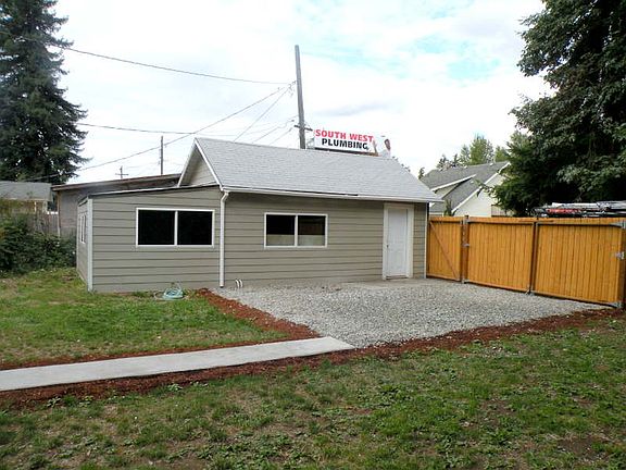 3rd image of 2715 59th Ave NE