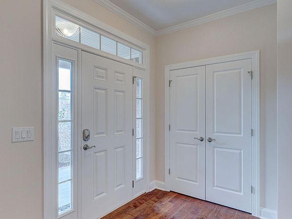 5th image of 8273 Stenton Drive NE