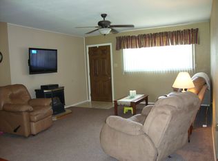 536 Sandy Hill Rd, Irwin, PA 15642