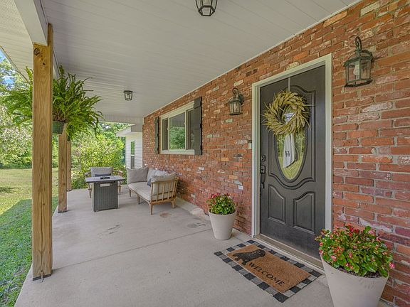 5th image of 5283 Indian Creek Rd