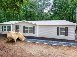 522 Refuge Valley Rd, Jasper, GA 30143